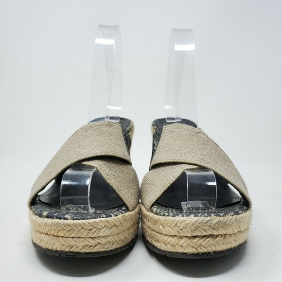 Donald J. Pliner Tan and Black Wedges - Picture 3 of 10